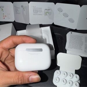 Apple AirPods Pro 3 with ANC New